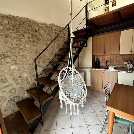 Apartment Mansarda Con Balcone Nel Cuore Di Brenzone Sul Garda *
