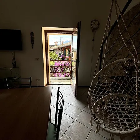 Mansarda Con Balcone Nel Cuore Di Brenzone Sul Garda Castelletto Di Brenzone