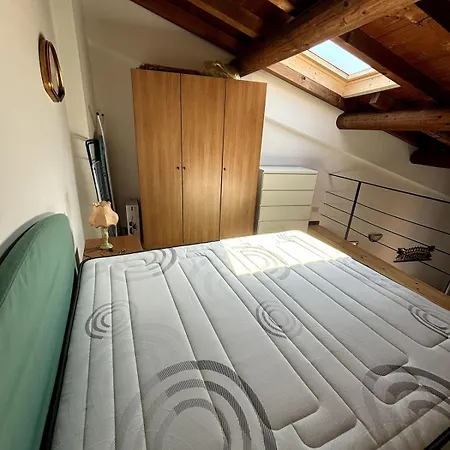 Apartment Mansarda Con Balcone Nel Cuore Di Brenzone Sul Garda *